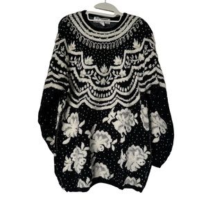 VtG Kitty Hawk by Vivian Wang Black & White Floral Pearl‎ Embellished Top Large